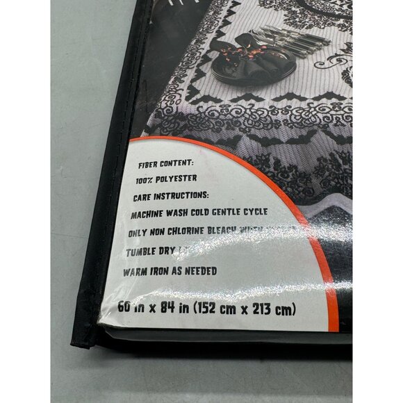 Spirit Trick Or Treat Black White Tablecloth 60X84" Polyester Halloween READ NEW - Picture 4 of 5